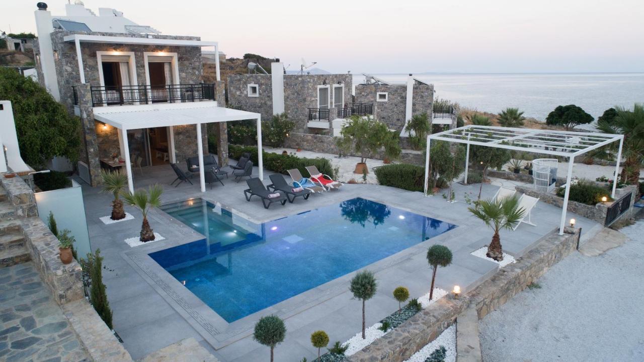 Achlia Beach Villa Exteriör bild