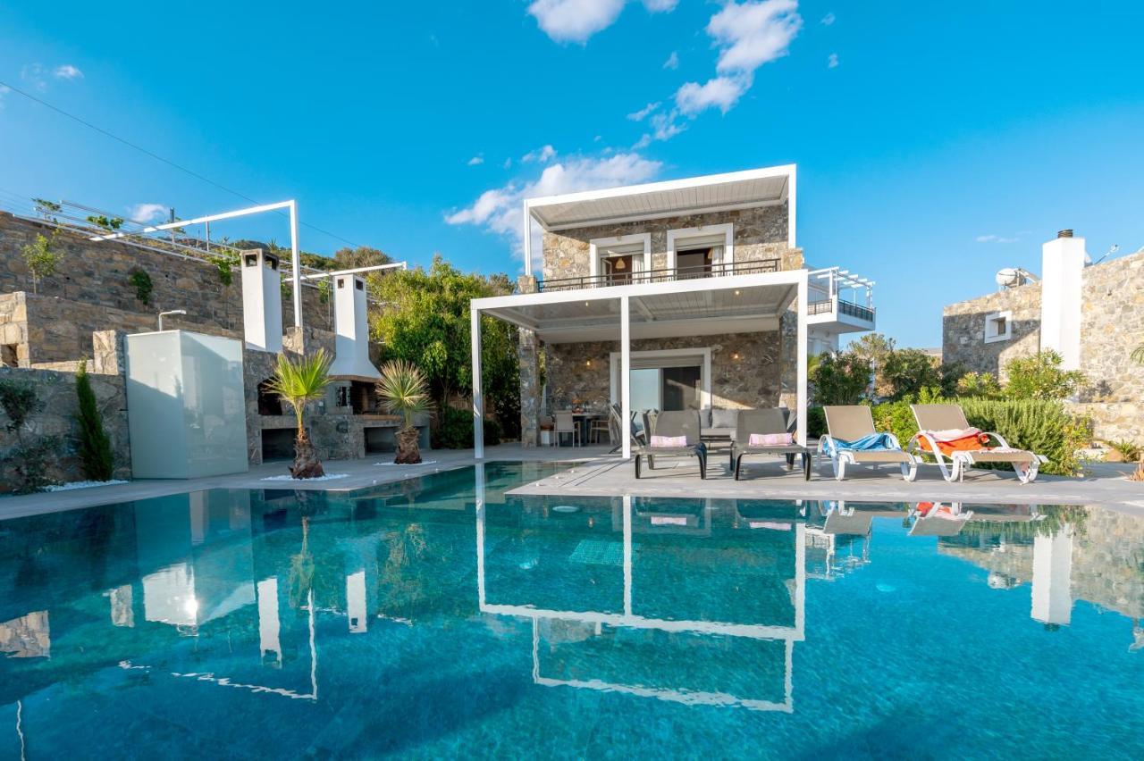 Achlia Beach Villa Exteriör bild