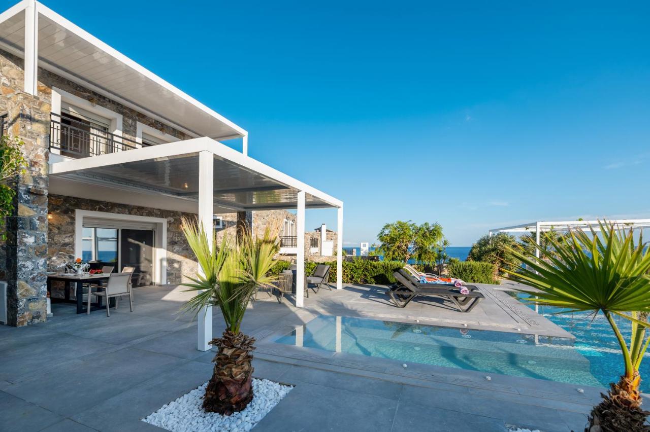Achlia Beach Villa Exteriör bild
